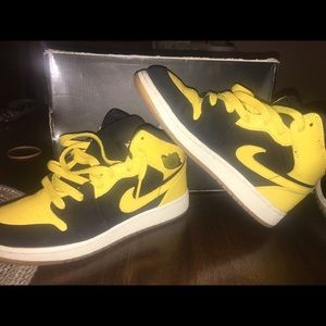 Jordan New Love 1s